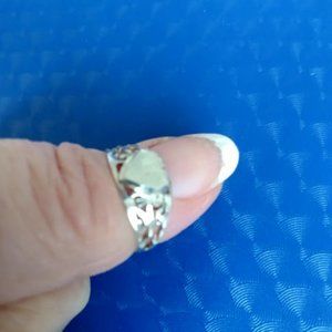 Heart shaped design sterling ring